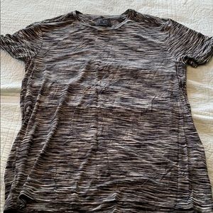 Men’s guess t shirt